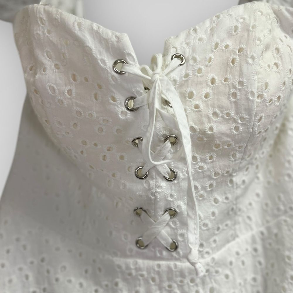 City Studio White Eyelet Off the Shoulder Milkmaid Dress, sz 3 Juniors. Lace up - Picture 2 of 16